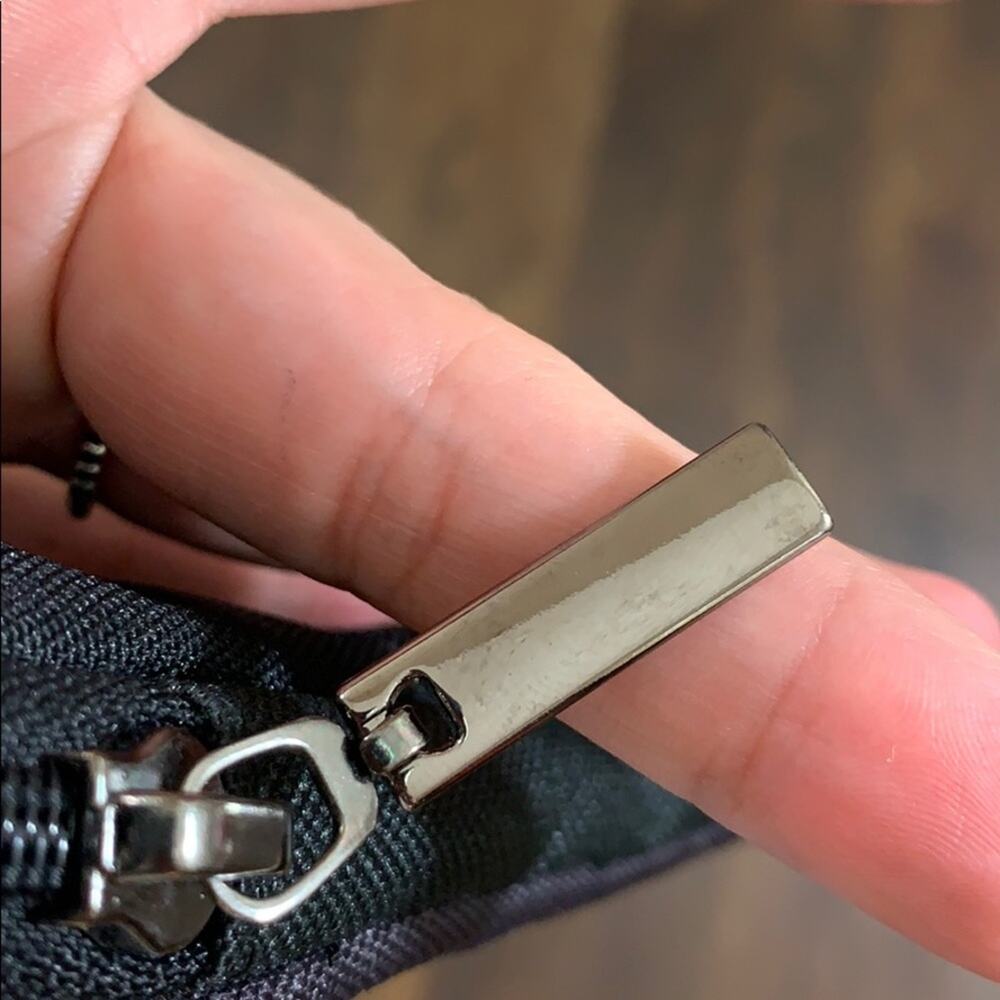 Zero Gravity Turntable Laptop Case - image 4